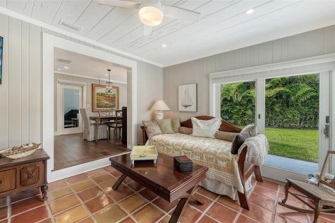 House in Sarasota, Florida 3 bedrooms, 250.84 sq.m. № 2313259 - photo 17