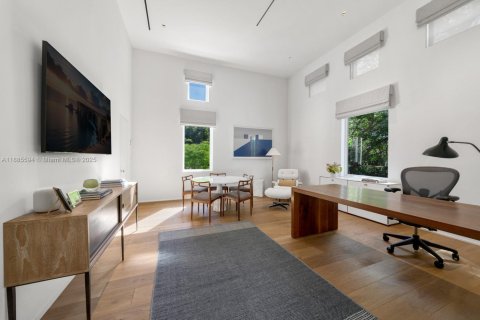 Купить виллу или дом в Корал-Гейблс, Флорида 9 спален, 955.59м2, № 1951586 - фото 6