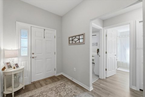 House in Winter Haven, Florida 4 bedrooms, 168.99 sq.m. № 2215778 - photo 5