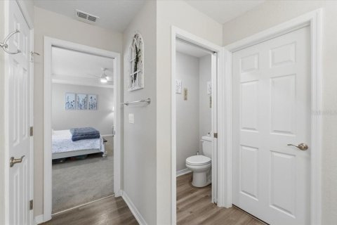 House in Winter Haven, Florida 4 bedrooms, 168.99 sq.m. № 2215778 - photo 16