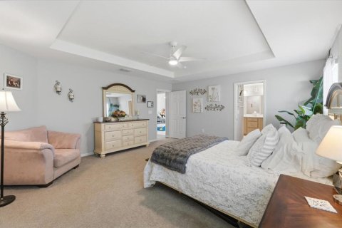 House in Winter Haven, Florida 4 bedrooms, 168.99 sq.m. № 2215778 - photo 14