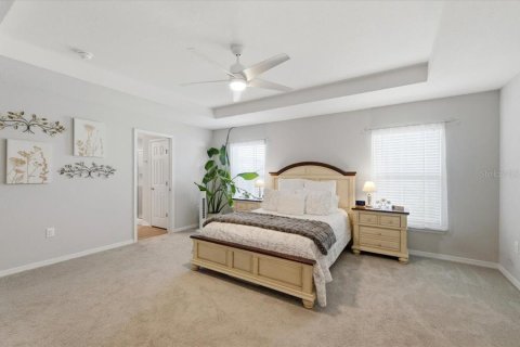 House in Winter Haven, Florida 4 bedrooms, 168.99 sq.m. № 2215778 - photo 13