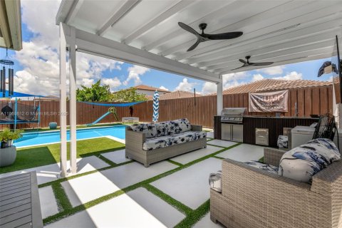 Villa ou maison à vendre à Homestead, Floride: 4 chambres, 176.05 m2 № 1889132 - photo 12