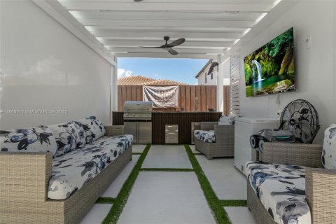 Villa ou maison à vendre à Homestead, Floride: 4 chambres, 176.05 m2 № 1889132 - photo 4