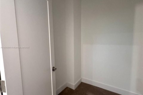 Adosado en venta en Dania Beach, Florida, 3 dormitorios, 146.97 m2 № 1935131 - foto 10