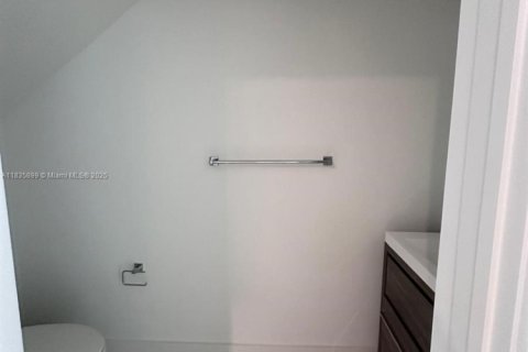 Adosado en venta en Dania Beach, Florida, 3 dormitorios, 146.97 m2 № 1935131 - foto 19