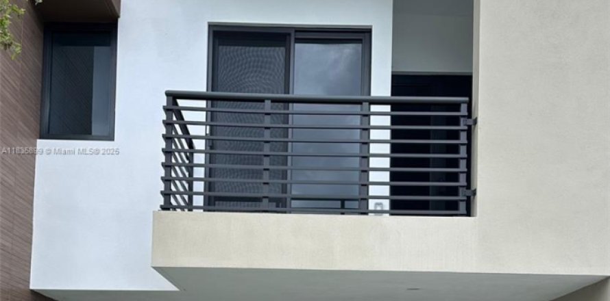 Touwnhouse à Dania Beach, Floride 3 chambres, 146.97 m2 № 1935131