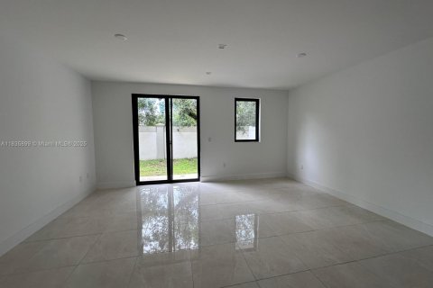 Adosado en venta en Dania Beach, Florida, 3 dormitorios, 146.97 m2 № 1935131 - foto 20