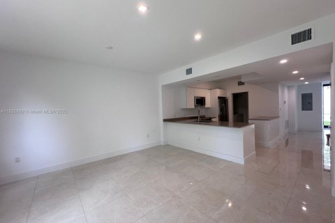 Adosado en venta en Dania Beach, Florida, 3 dormitorios, 146.97 m2 № 1935131 - foto 22