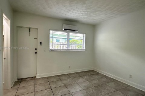 Apartment in Fort Lauderdale, Florida 1 bedroom № 1889764 - photo 18