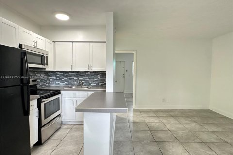 Apartment in Fort Lauderdale, Florida 1 bedroom № 1889764 - photo 4