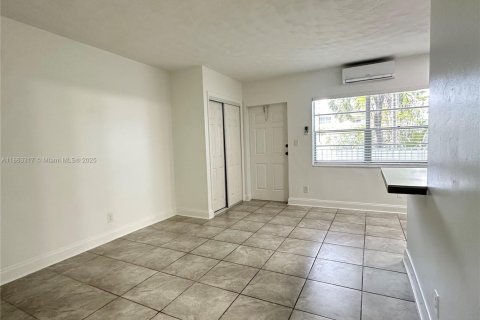 Apartment in Fort Lauderdale, Florida 1 bedroom № 1889764 - photo 13