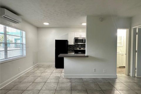 Apartment in Fort Lauderdale, Florida 1 bedroom № 1889764 - photo 10