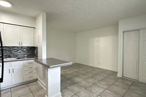 Apartment in Fort Lauderdale, Florida 1 bedroom № 1889764 - photo 6