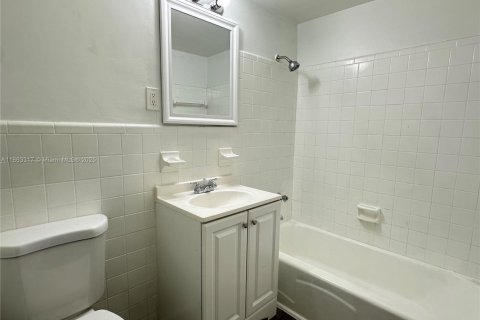 Apartment in Fort Lauderdale, Florida 1 bedroom № 1889764 - photo 17