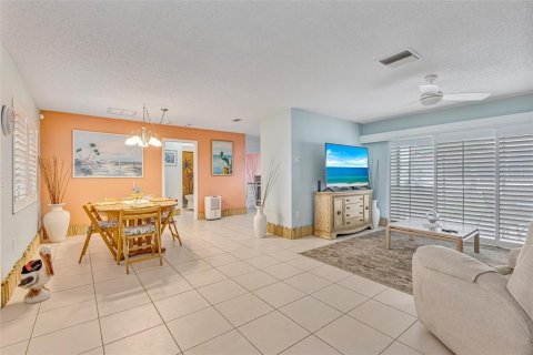 Casa en venta en Nokomis, Florida, 2 dormitorios, 123.84 m2 № 1771095 - foto 6
