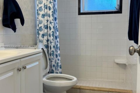 Снять в аренду виллу или дом в Холливуд, Флорида 2 спальни, 123.37м2, № 1948149 - фото 6