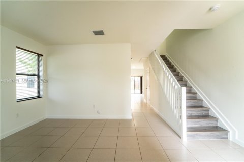 Townhouse in Homestead, Florida 2 bedrooms, 132.11 sq.m. № 2003384 - photo 2