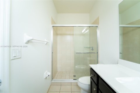 Townhouse in Homestead, Florida 2 bedrooms, 132.11 sq.m. № 2003384 - photo 21