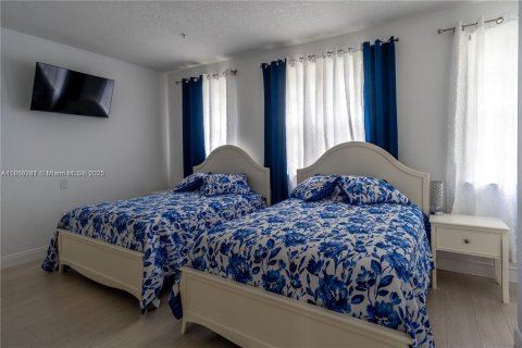 Adosado en alquiler en Hallandale Beach, Florida, 3 dormitorios, 149.94 m2 № 2088455 - foto 5