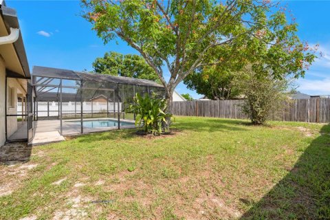 House in Winter Springs, Florida 3 bedrooms, 141.58 sq.m. № 2425475 - photo 22