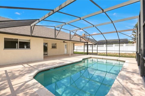 House in Winter Springs, Florida 3 bedrooms, 141.58 sq.m. № 2425475 - photo 21