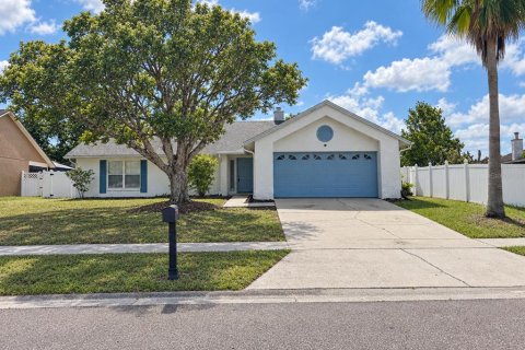 House in Winter Springs, Florida 3 bedrooms, 141.58 sq.m. № 2425475