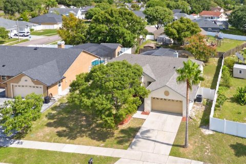 House in Winter Springs, Florida 3 bedrooms, 141.58 sq.m. № 2425475 - photo 26