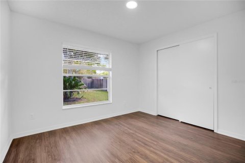 House in Winter Springs, Florida 3 bedrooms, 141.58 sq.m. № 2425475 - photo 19