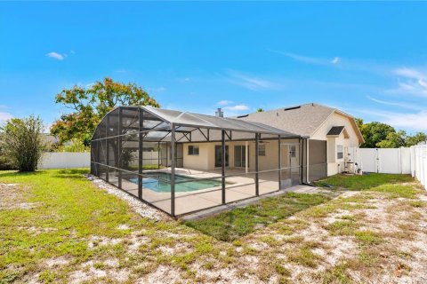 House in Winter Springs, Florida 3 bedrooms, 141.58 sq.m. № 2425475 - photo 25