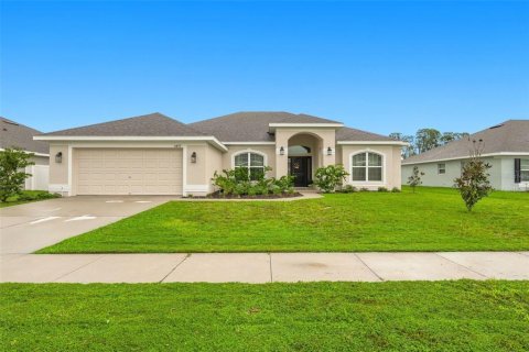 Villa ou maison à Lakeland, Floride 4 chambres, 215.63 m2 № 2358558
