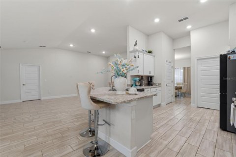 House in Lakeland, Florida 4 bedrooms, 215.63 sq.m. № 2358558 - photo 20