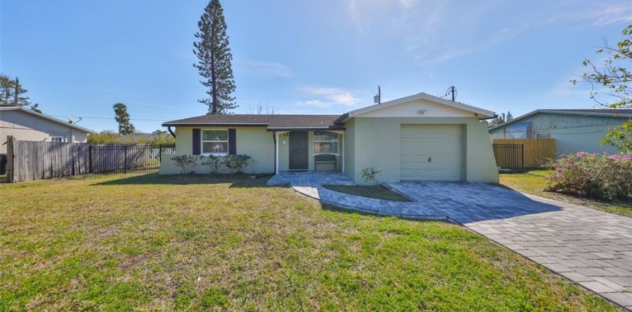 House in Apollo Beach, Florida 3 bedrooms, 99.03 sq.m. № 1822755