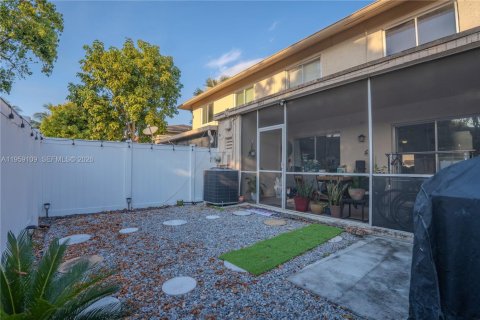 Touwnhouse à vendre à Margate, Floride: 3 chambres, 143.07 m2 № 2029494 - photo 23