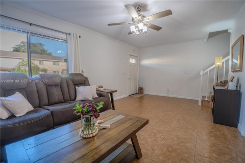 Touwnhouse à vendre à Margate, Floride: 3 chambres, 143.07 m2 № 2029494 - photo 7