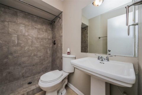 Casa en alquiler en Kissimmee, Florida, 3 dormitorios, 130.62 m2 № 2283434 - foto 10