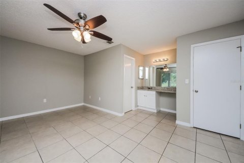 Casa en alquiler en Kissimmee, Florida, 3 dormitorios, 130.62 m2 № 2283434 - foto 9