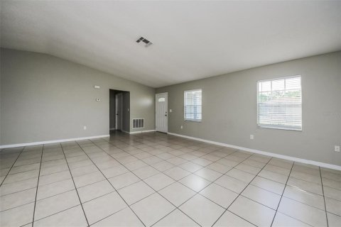 Casa en alquiler en Kissimmee, Florida, 3 dormitorios, 130.62 m2 № 2283434 - foto 3