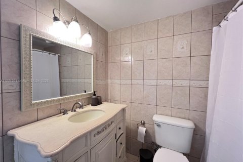 Copropriété à louer à Miami Beach, Floride: 1 chambre, 79.15 m2 № 1781505 - photo 14