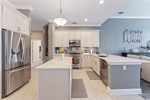 Casa en venta en Wesley Chapel, Florida, 4 dormitorios, 298.87 m2 № 1916826 - foto 3