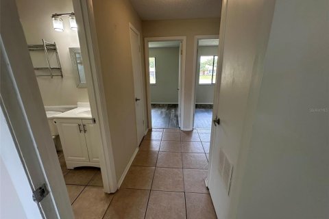 House in Longwood, Florida 3 bedrooms, 141.58 sq.m. № 1789519 - photo 25
