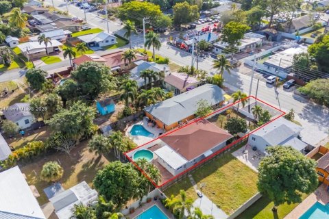Casa en venta en Oakland Park, Florida, 3 dormitorios, 127.09 m2 № 1770262 - foto 19