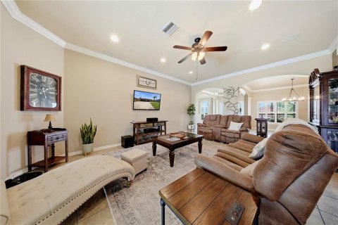 House in Apollo Beach, Florida 5 bedrooms, 270.9 sq.m. № 2208656 - photo 13