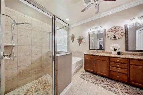 House in Apollo Beach, Florida 5 bedrooms, 270.9 sq.m. № 2208656 - photo 22