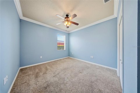 House in Apollo Beach, Florida 5 bedrooms, 270.9 sq.m. № 2208656 - photo 27