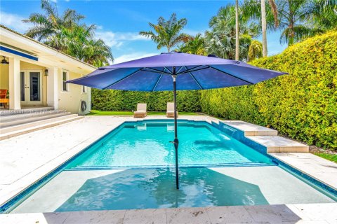 Villa ou maison à louer à Palmetto Bay, Floride: 4 chambres, 261.33 m2 № 1920379 - photo 8