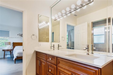 Villa ou maison à louer à Palmetto Bay, Floride: 4 chambres, 261.33 m2 № 1920379 - photo 28