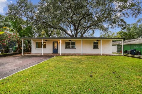 Villa ou maison à louer à Tampa, Floride: 3 chambres, 125.79 m2 № 1902199 - photo 2