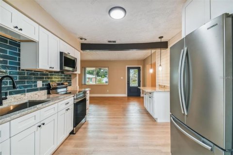 Villa ou maison à louer à Tampa, Floride: 3 chambres, 125.79 m2 № 1902199 - photo 13