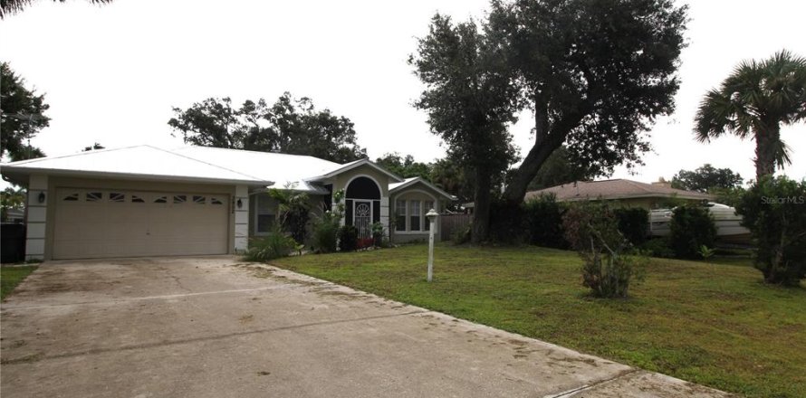 Casa en North Port, Florida 3 dormitorios, 132.76 m2 № 1916883